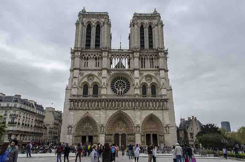 28 - Francia - Paris - catedral de Notre Dame.jpg